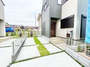 ヤマダホームズ