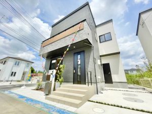 ヤマダホームズ